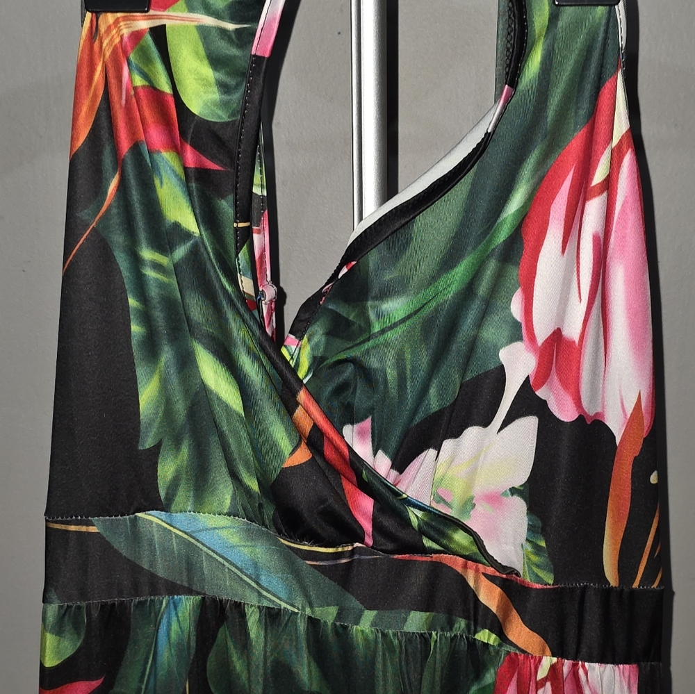 Floral Maxi Dress with Tropical Print - Picture 2 of 3